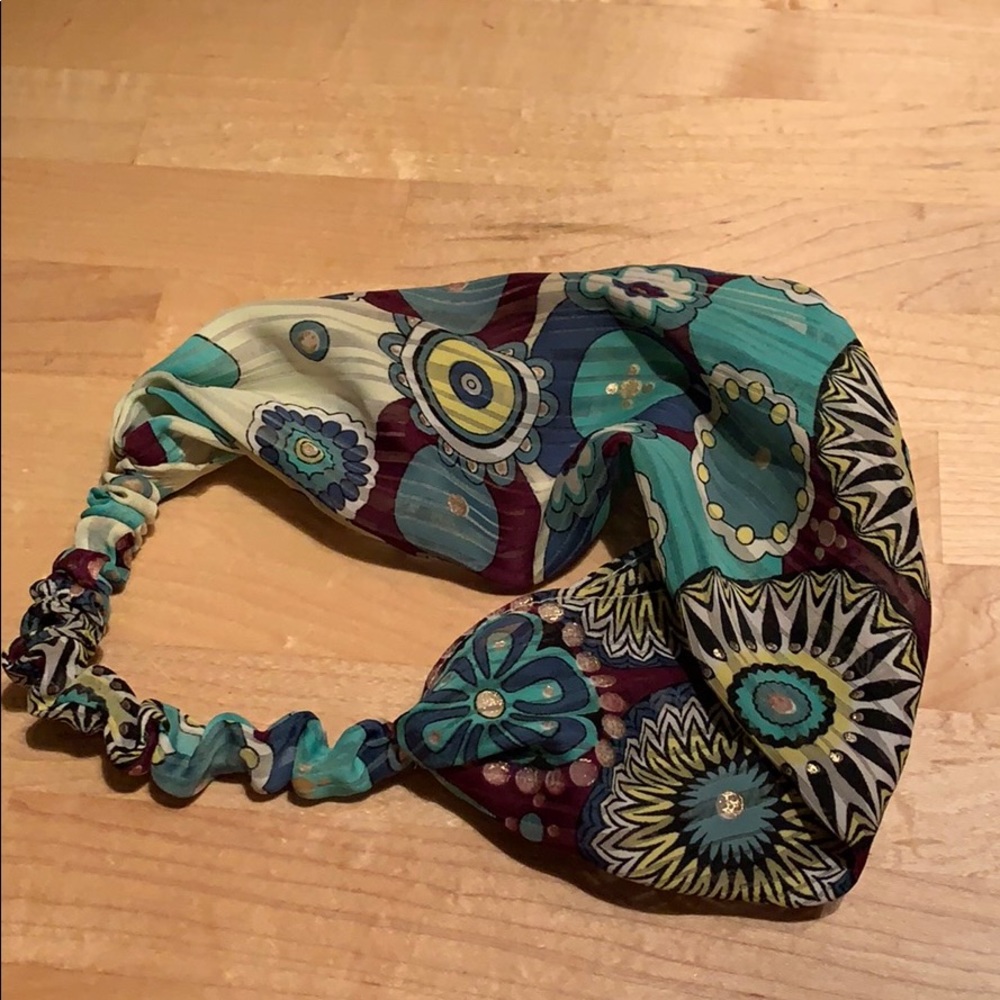 Two j crew head bands